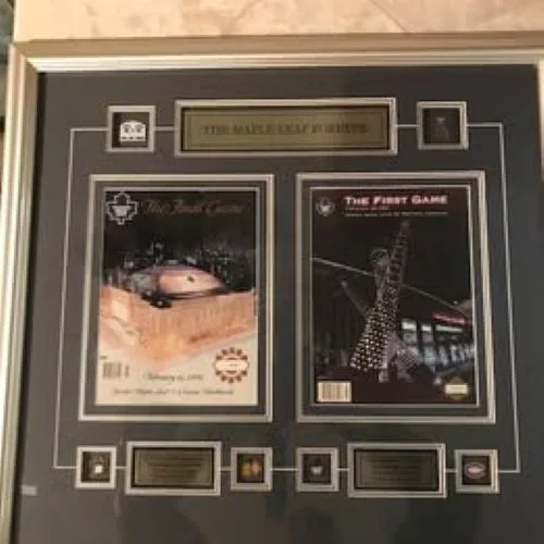 Framed Official Programs 2: Last Game Maple Leaf Gardens, First image indicator(7)