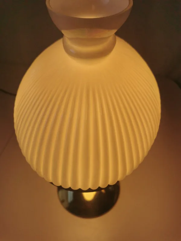 Table Lamp Milk Glass Ribbed Shade Brass Base Vintage image indicator(5)