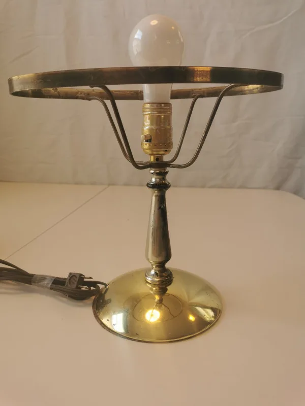 Table Lamp Milk Glass Ribbed Shade Brass Base Vintage image indicator(7)