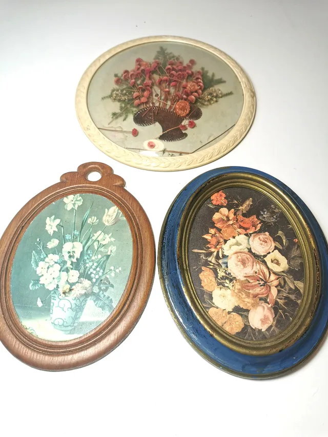 Wall hangings Three Vintage to older Vintage Botanical image indicator(10)