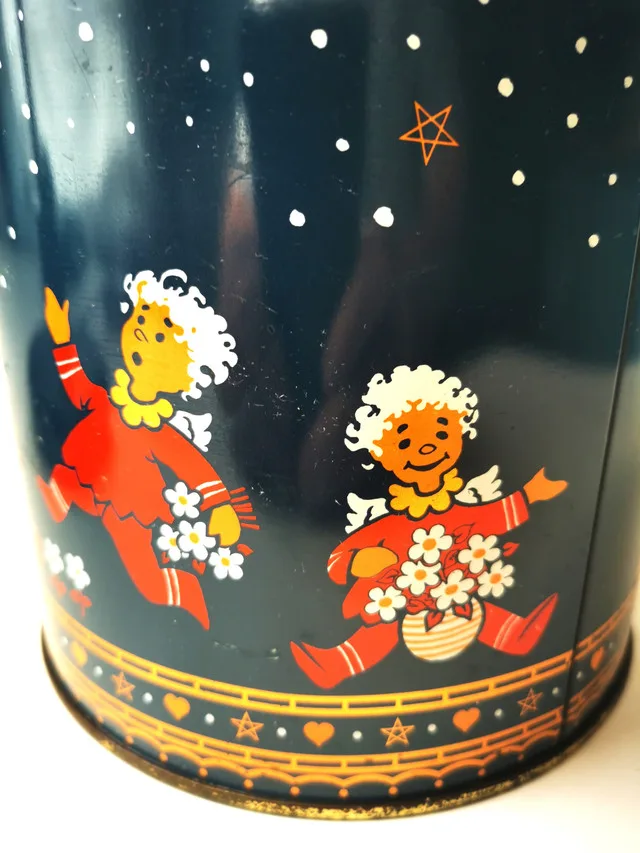 Biscuit Tin Norwegian Christmas Angels image indicator(2)