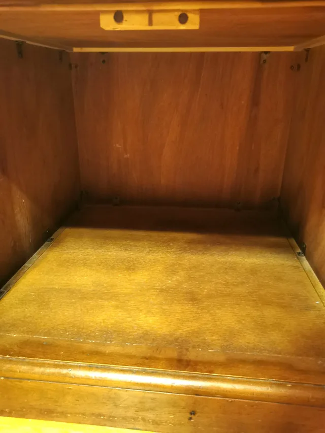 Goldcrest Vintage End Table 1978 image indicator(3)