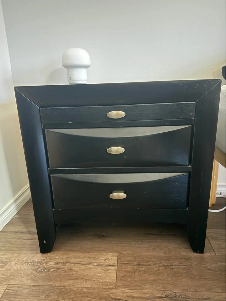 Modern Black Bedroom Set - Dresser, Nightstands, Mirror - photo 3