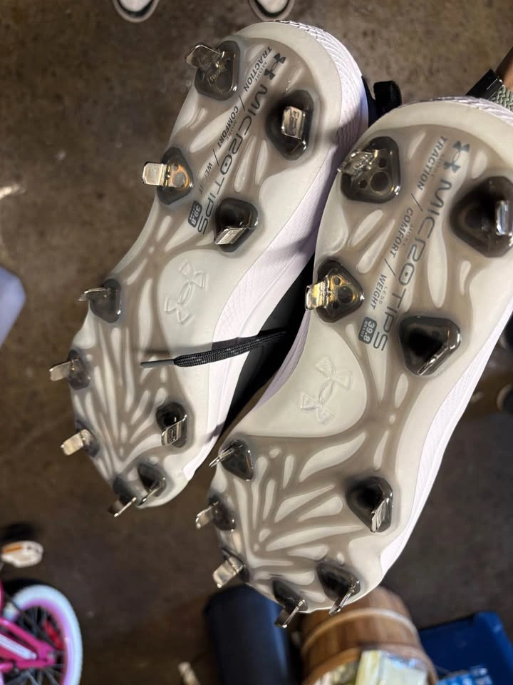 Brand new baseball cleats size 10 - photo 2