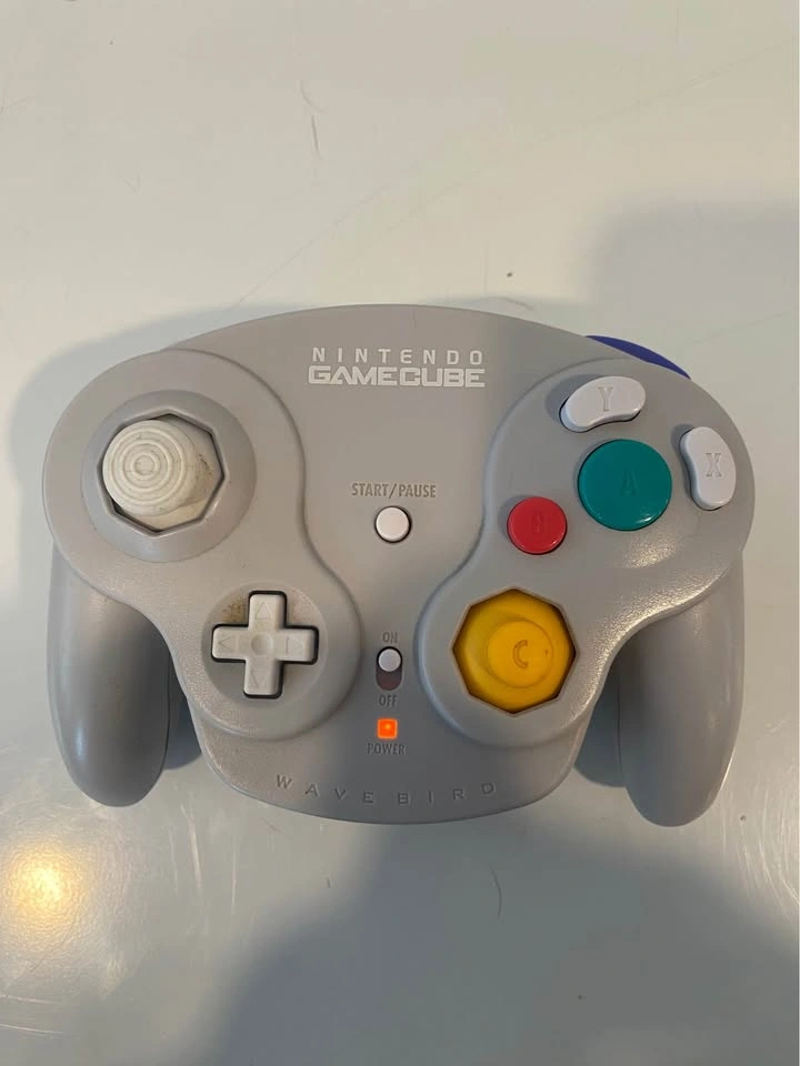 Lot of 2 Nintendo GameCube Wireless Controllers No Receivers - photo 4