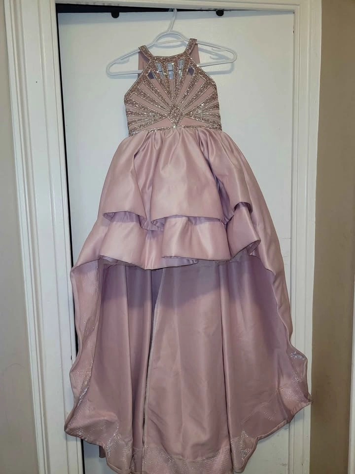 Fancy Dress - photo 2