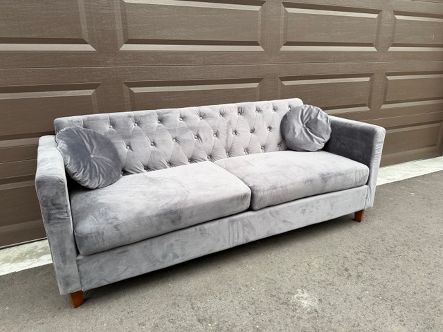Gray Velvet Chesterfield Sofa Couch 79.5” – 3 Seater – Like New - photo 3