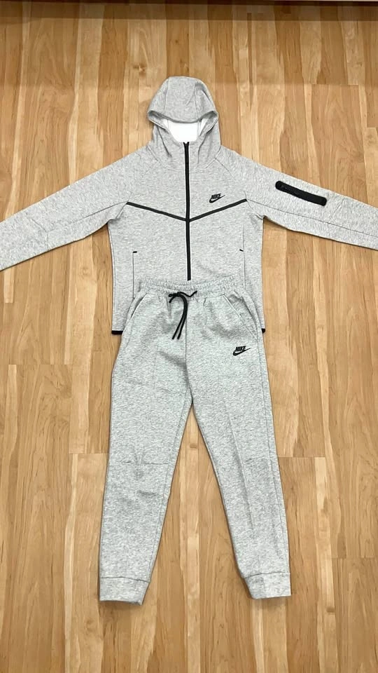 Nike Tech Fleece Full Set - Heather Grey Size [S]