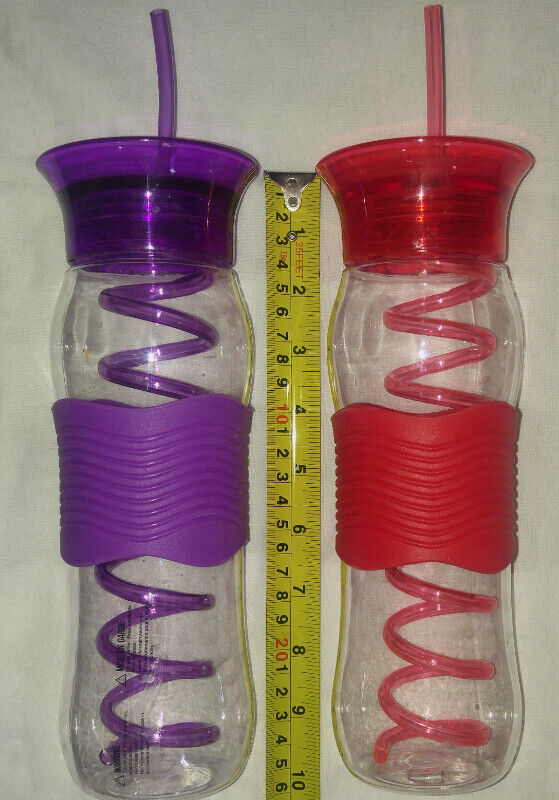 Qty 2 x Reusable Plastic Drinking Bottles with Spiral Straw in R