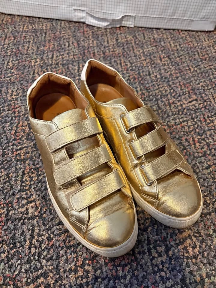 Balzac Paris Sneakers Women Size 8