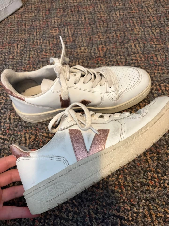Veja Women Size 8 - photo 2