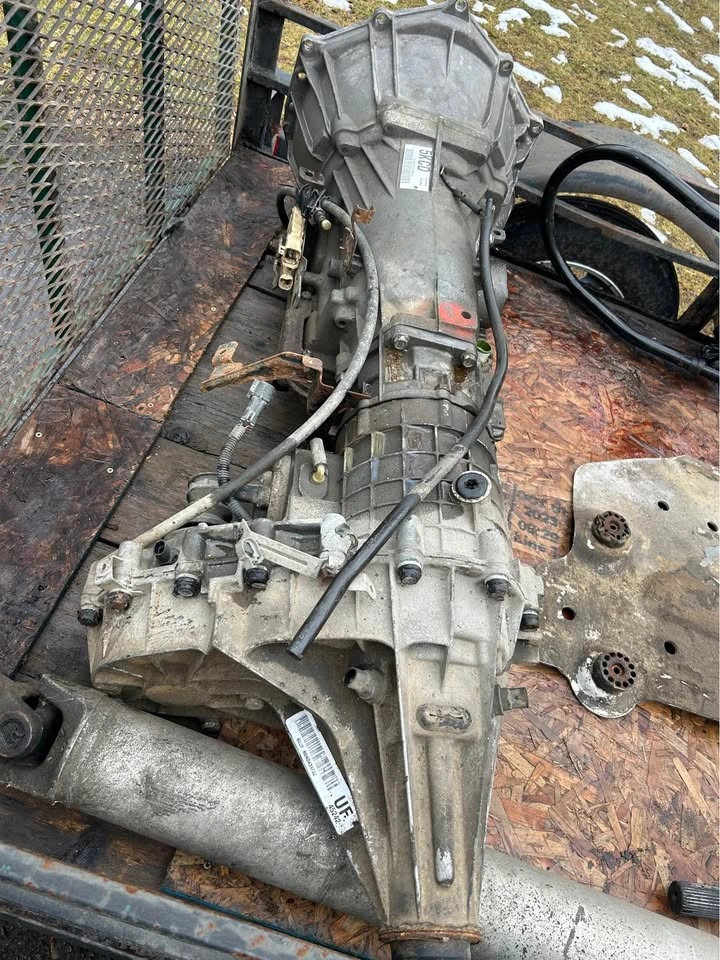 2002 Sierra 1500 4x4 Transmission w/ Transfer Case - photo 2