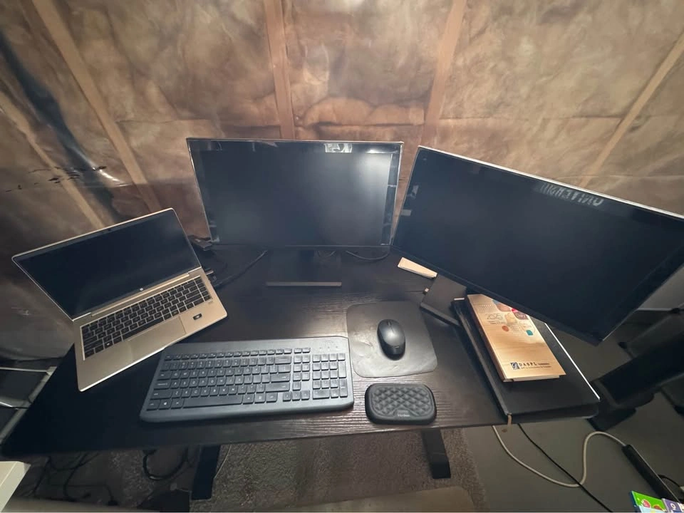 Height Adjustable Desk - Legacy SE Pickup - photo 2