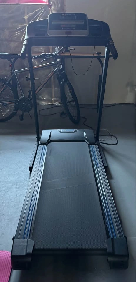 XTERRA TR150 Folding Treadmill - Like New - photo 3