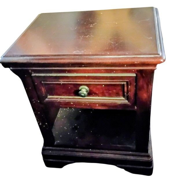 End Table Set of 2 - Solid Wood, Stylish - $125 Firm