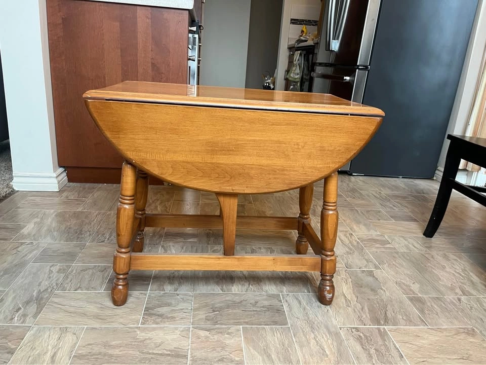 Solid Wood Drop-Leaf Gate-Leg Table - photo 4