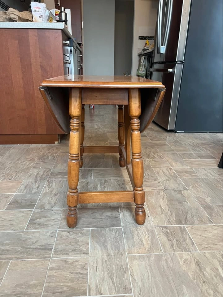 Solid Wood Drop-Leaf Gate-Leg Table - photo 5