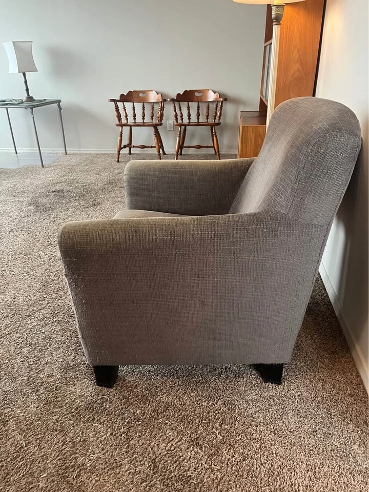 FREE - Grey Upholstered Chair - photo 2