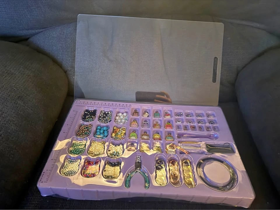 Jewelry kit