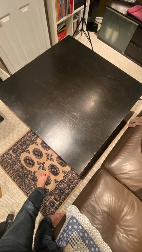 Center Table approx 48x48x15 - photo 2