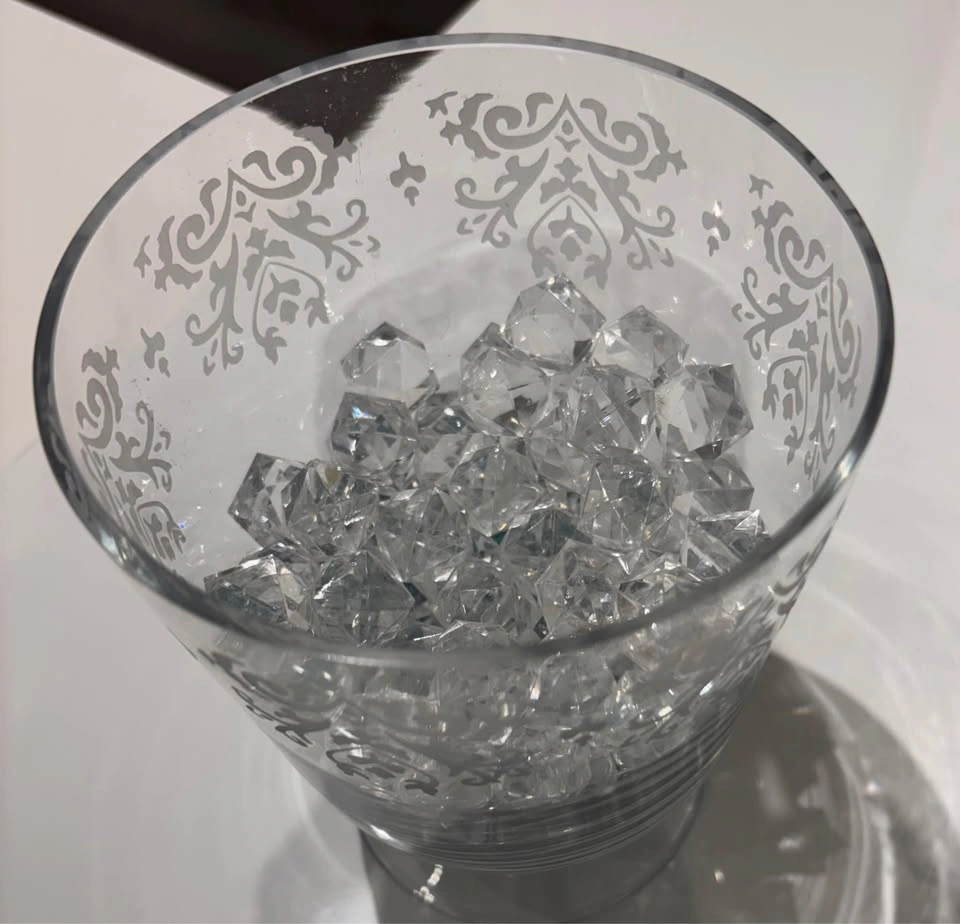 Short glass vase/candle holder with white etching. 6” tall, 5” a - photo 2