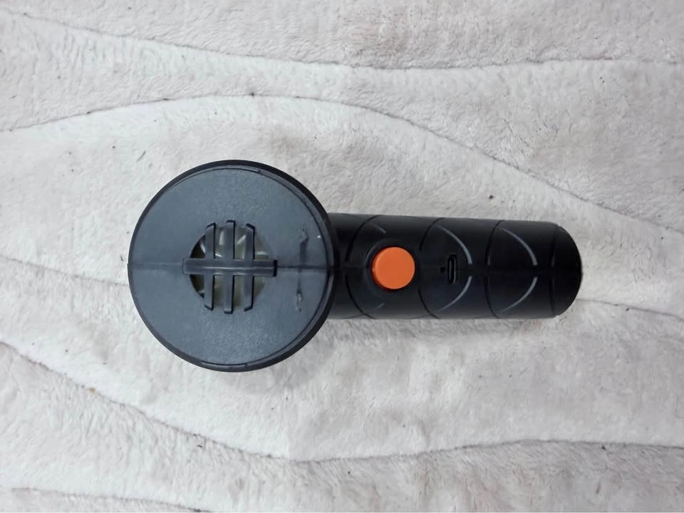 $10 – Mini Vacuum Cleaner (Car & Home) - photo 4