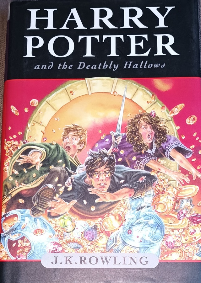 5 Harry Potter Hardcover Books w/ Slipcovers