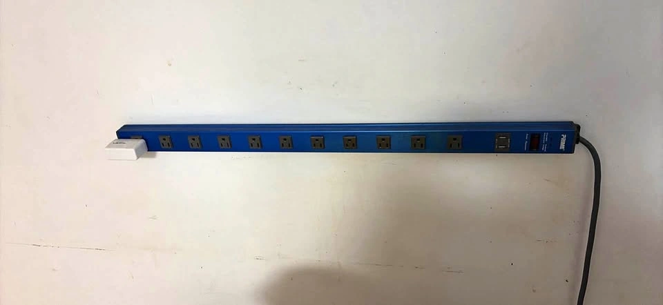 Prime 10-Outlet Power Strip with USB Ports