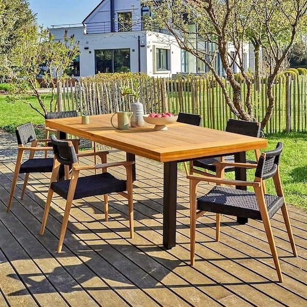 Brand new Dining Table - Indoor/Outdoor