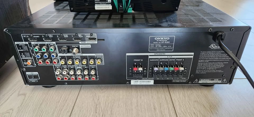 Onkyo HT-R391 5.1-Channel Home Theater System - photo 3