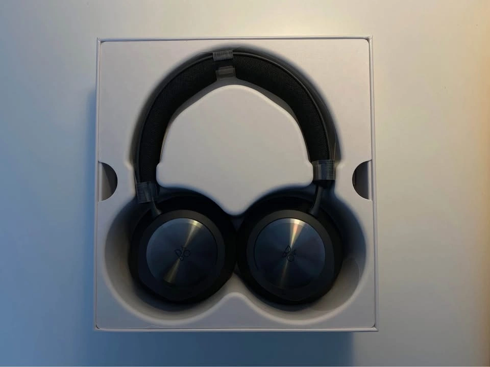 Bang & Olufsen Portal Wireless Gaming Headphones - photo 2