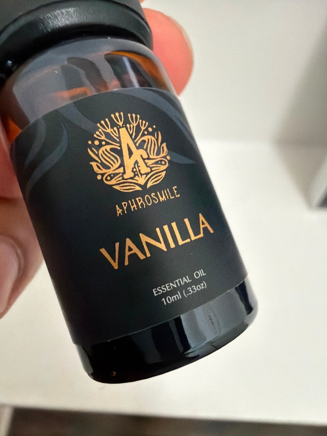 Brand New Vanilla Essential Oils (3-Pack) – Unopened - photo 2