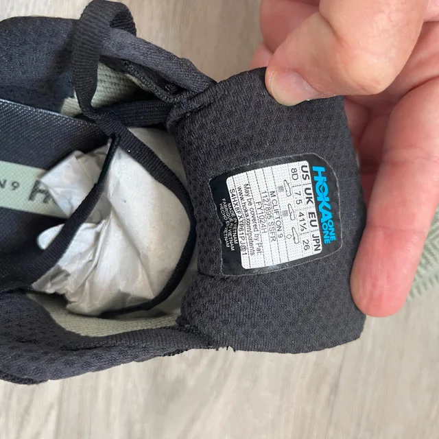 Hoka Clifton 9 - Size 8D image indicator(5)