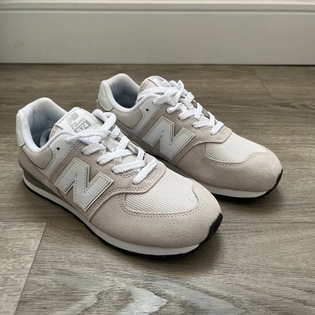 New Balance 574 sz 6.0 New thumbnail
