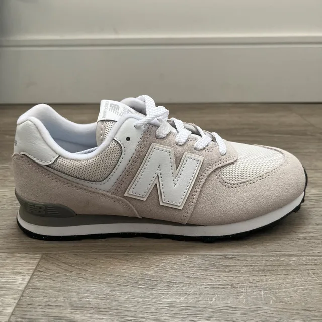 New Balance 574 sz 6.0 New image indicator(3)