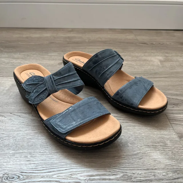 Clarks Sandals New with no Box thumbnail
