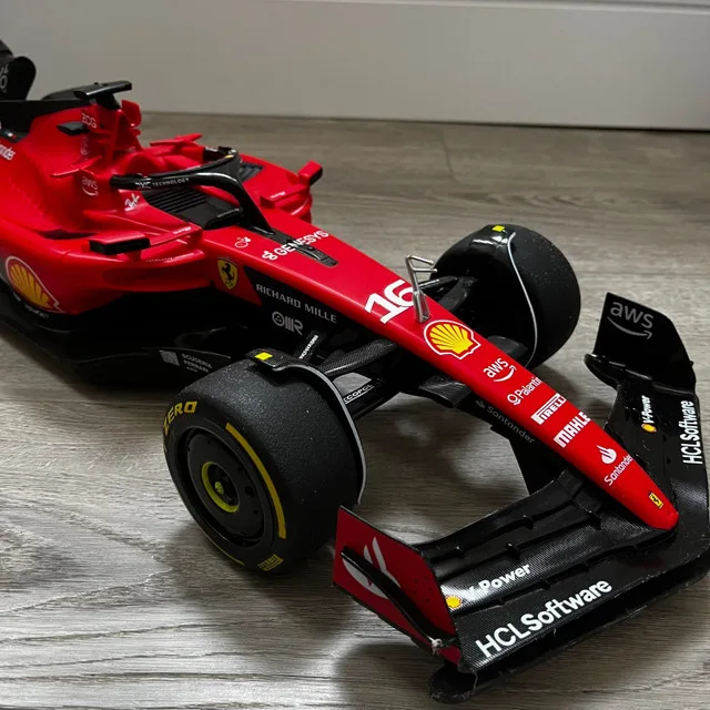 Ferrari SF23 RC Racing Car image indicator(4)