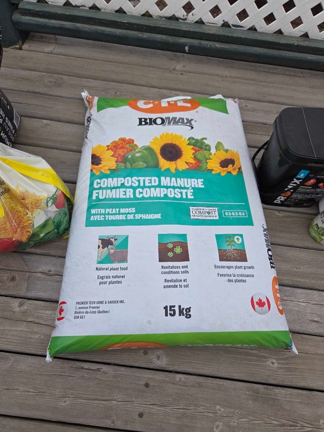 Pending Pick Up - Soil & Garden Supplies - photo 3