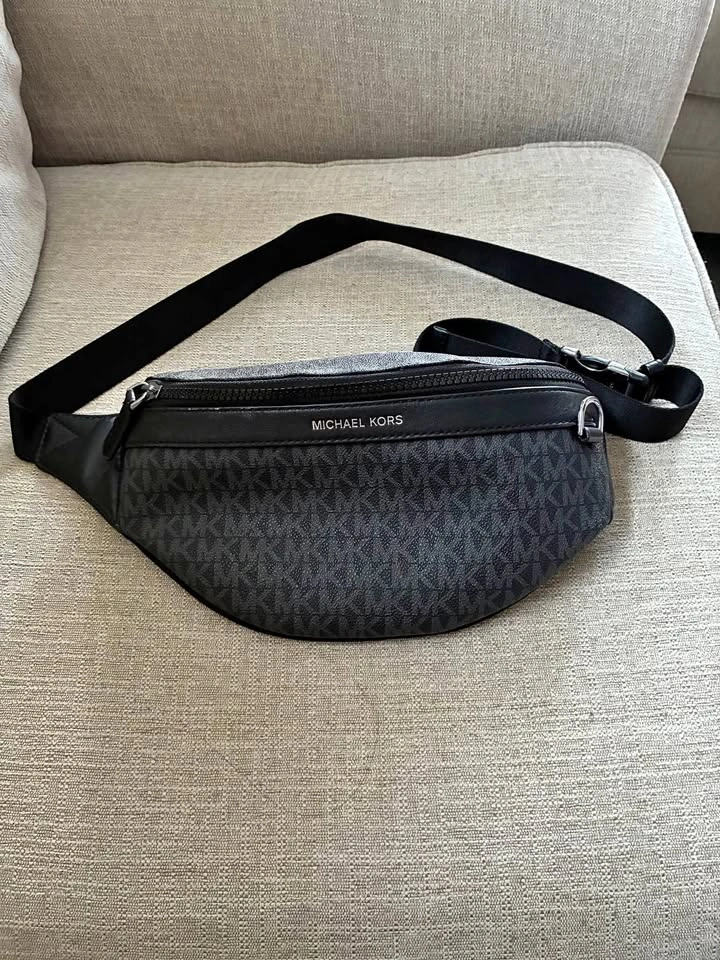 Michael Kors Greyson Logo Belt Bag