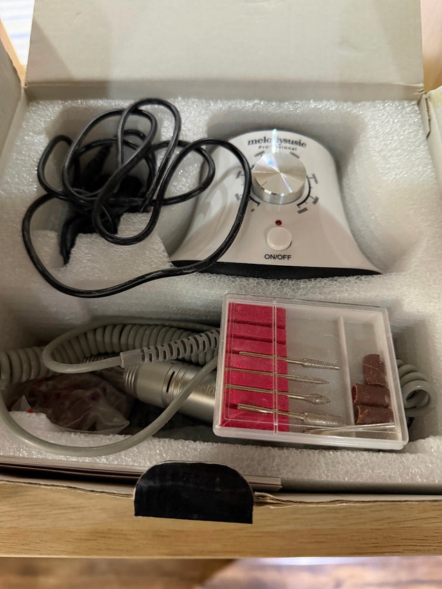 Complete Nail Kit – LED/UV Lamp + Electric Nail Drill - photo 3
