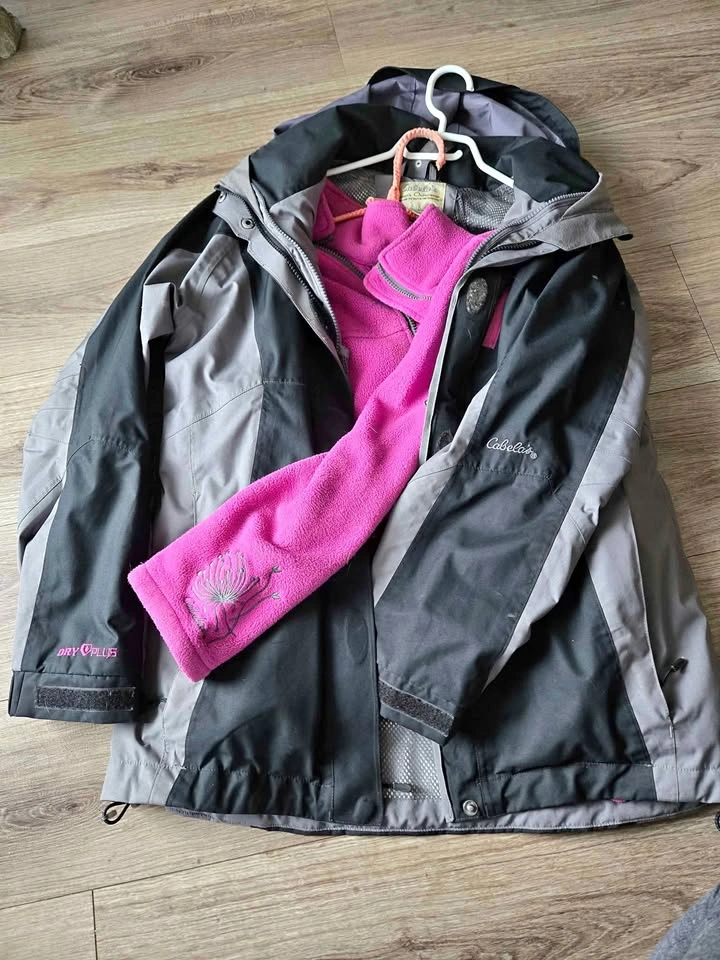 Cabelas 3 in 1 Womens Jacket - Size Medium