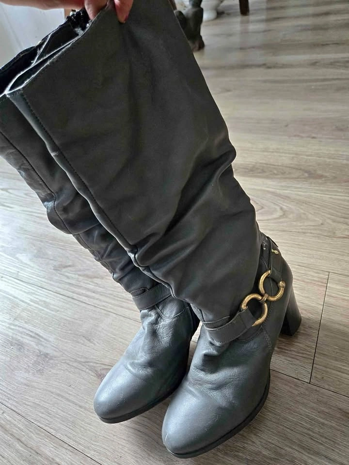 Grey womens boots size 8