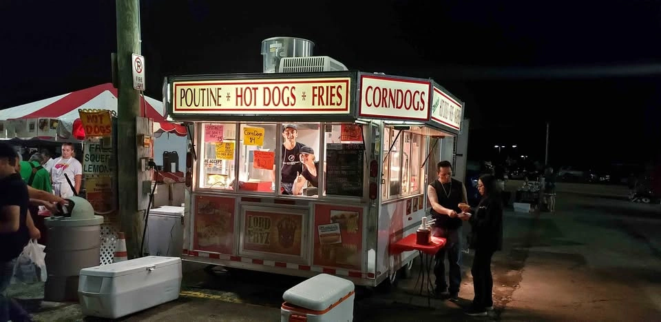 2012 Royal Cargo Concession Trailer