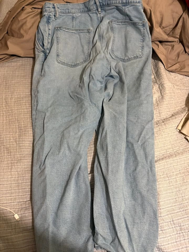 Light Washed Uniqlo Straight Jeans Size L - photo 3