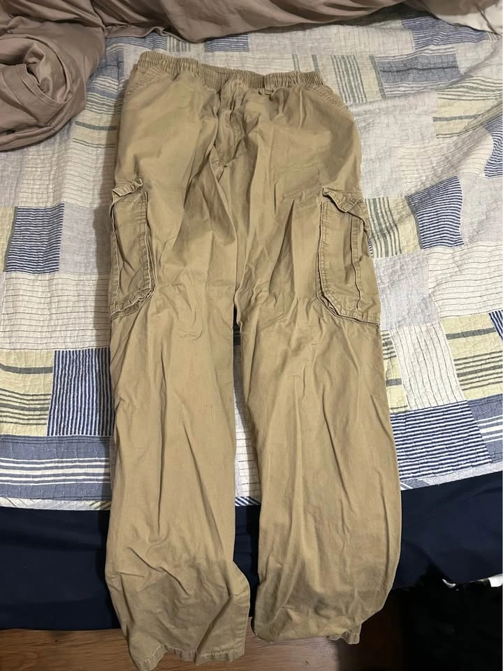 Beige Cargos Size M