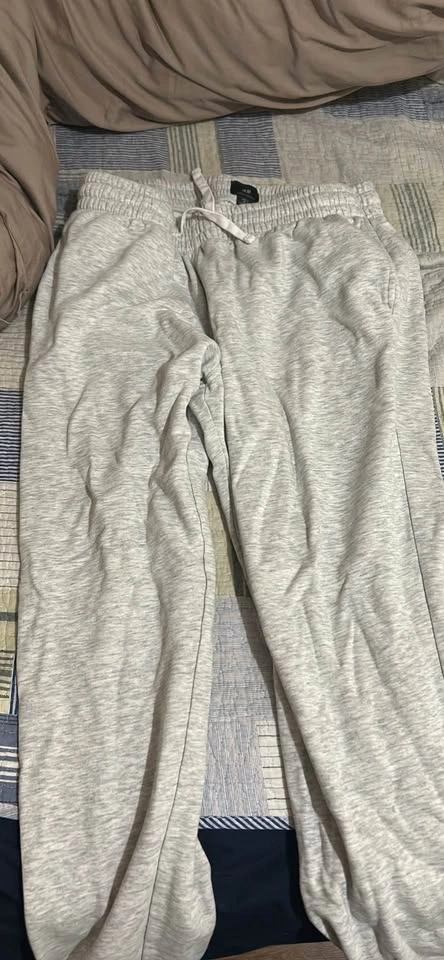 Size Large Regular Fit H&M Sweatpants