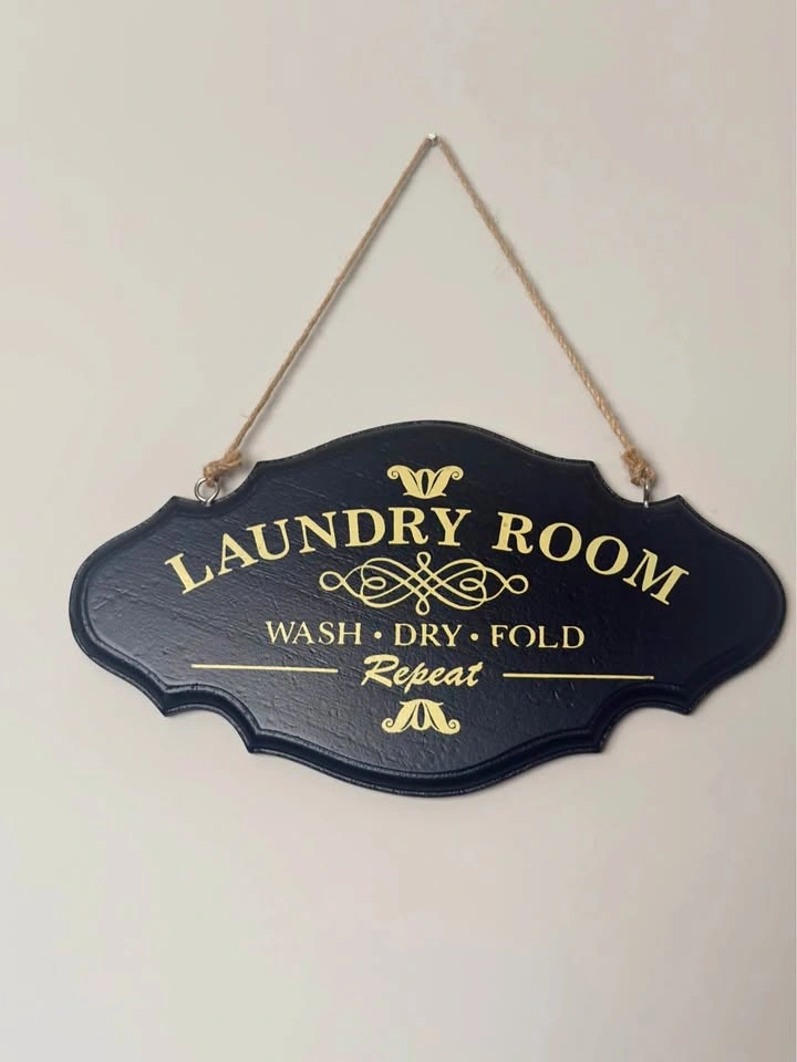 🚨 MOVING OUT SALE – EVERYTHING MUST GO! 🚨 Laundry Room Wall Sign