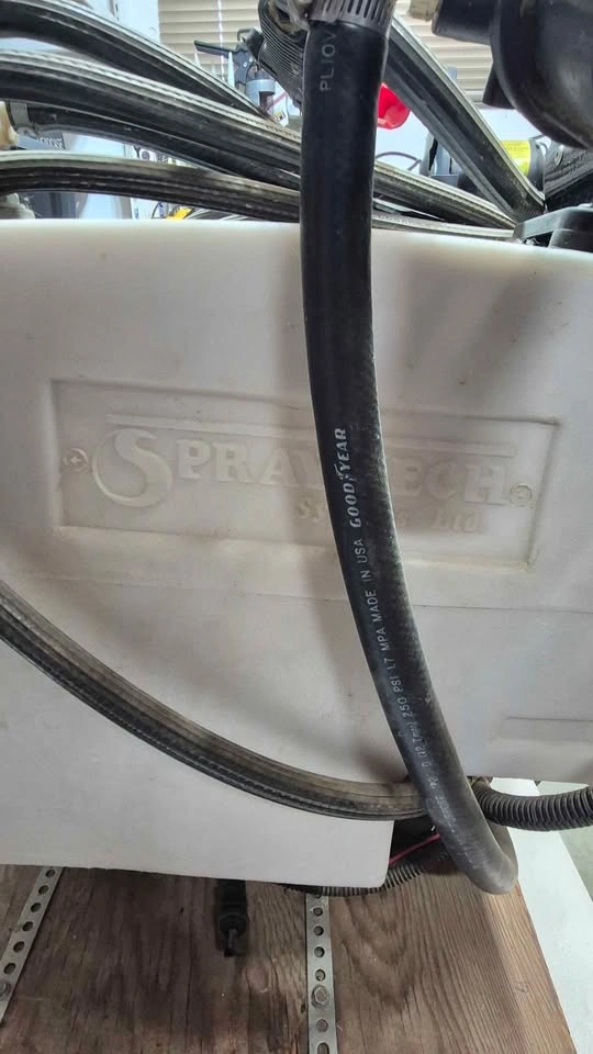 Spraytech Tank Sprayer with Flojet Pump - photo 4