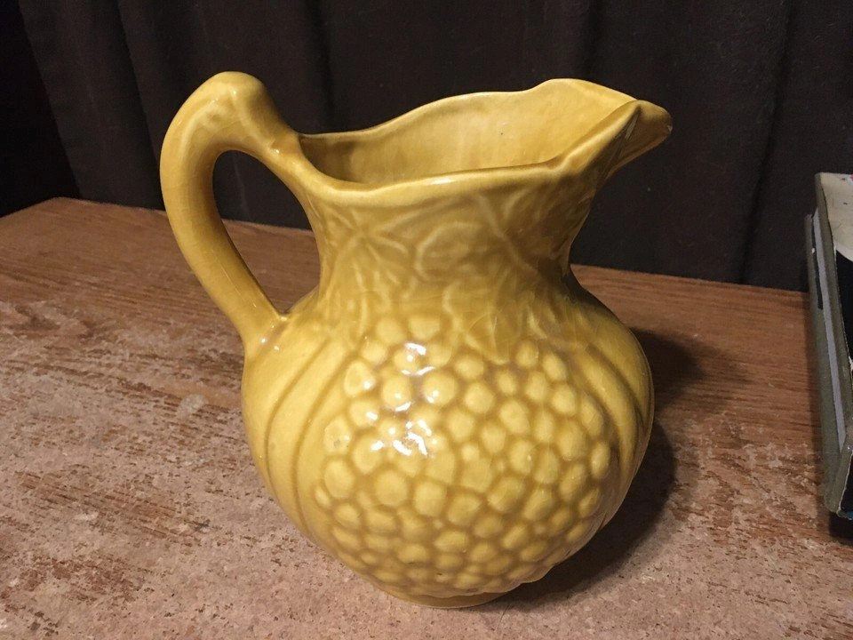 Vintage California Pottery Pitcher Yellow Grape Motif #487 - photo 2