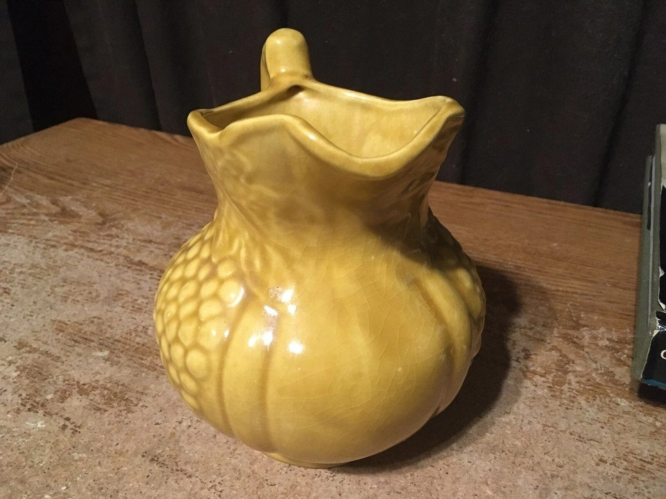 Vintage California Pottery Pitcher Yellow Grape Motif #487 - photo 5